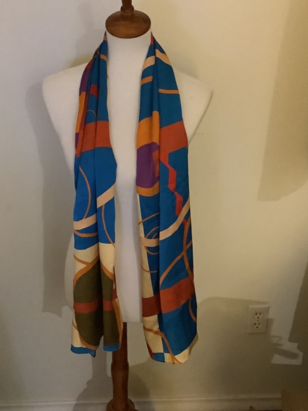 NESOLA Designer High End 100% Silk Charmeuse Scarf - Picture 3 of 5
